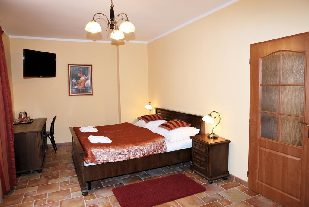 Hotel Pelikan Тршебонь Номер фото