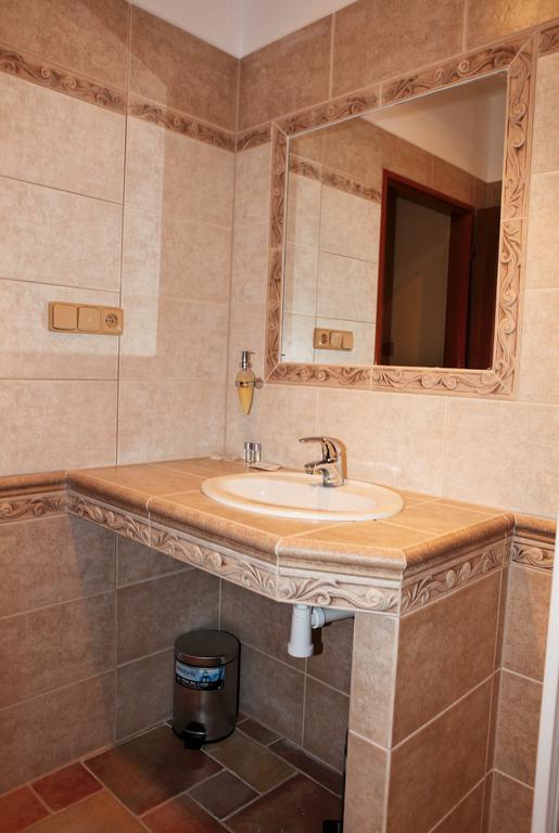 Hotel Pelikan Тршебонь Номер фото