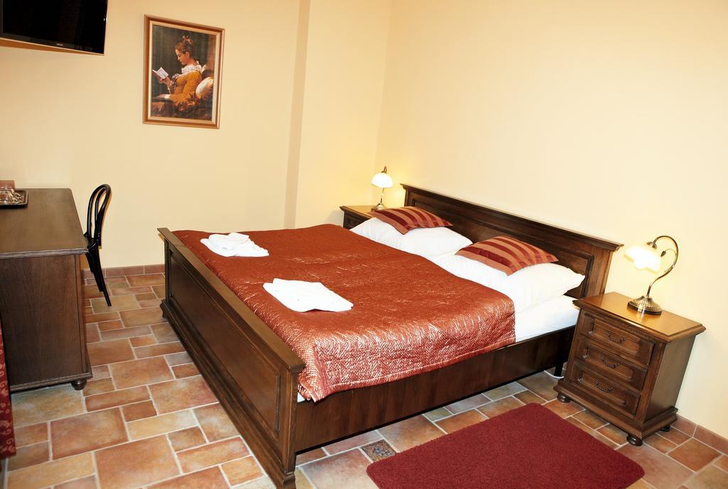 Hotel Pelikan Тршебонь Номер фото