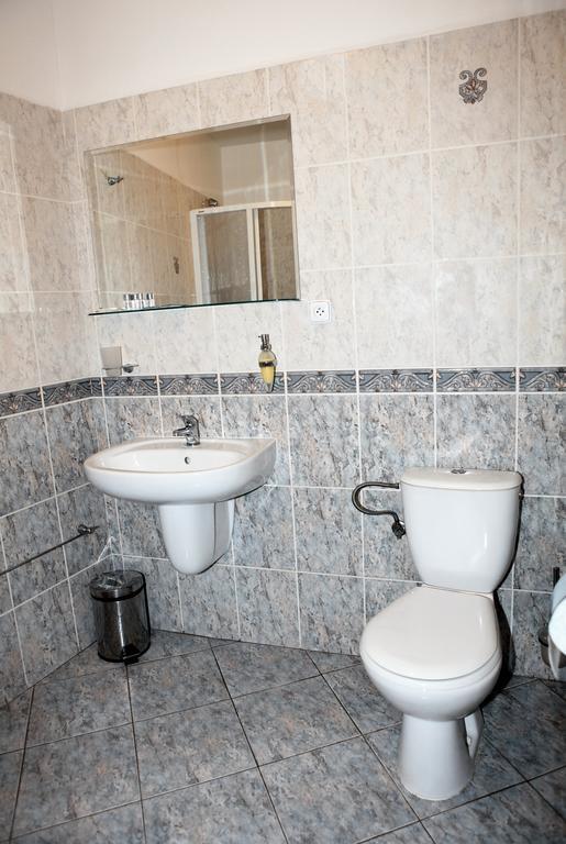 Hotel Pelikan Тршебонь Номер фото